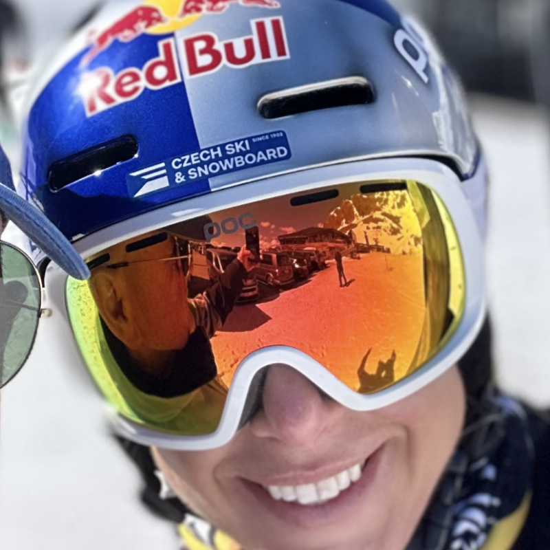 ESTER LEDECKA